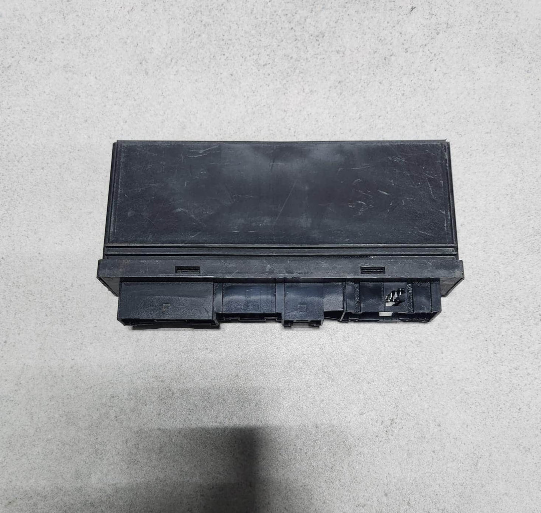 2008-2010 BMW 528i Body Control Module 9168833 5-Series and M6 E60 E63 E64