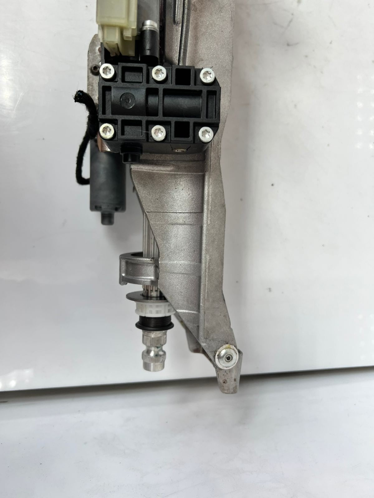 2019-2025 BMW X7 Electric Power Steering Column 7045022 X7 G07 2019-2023 G07