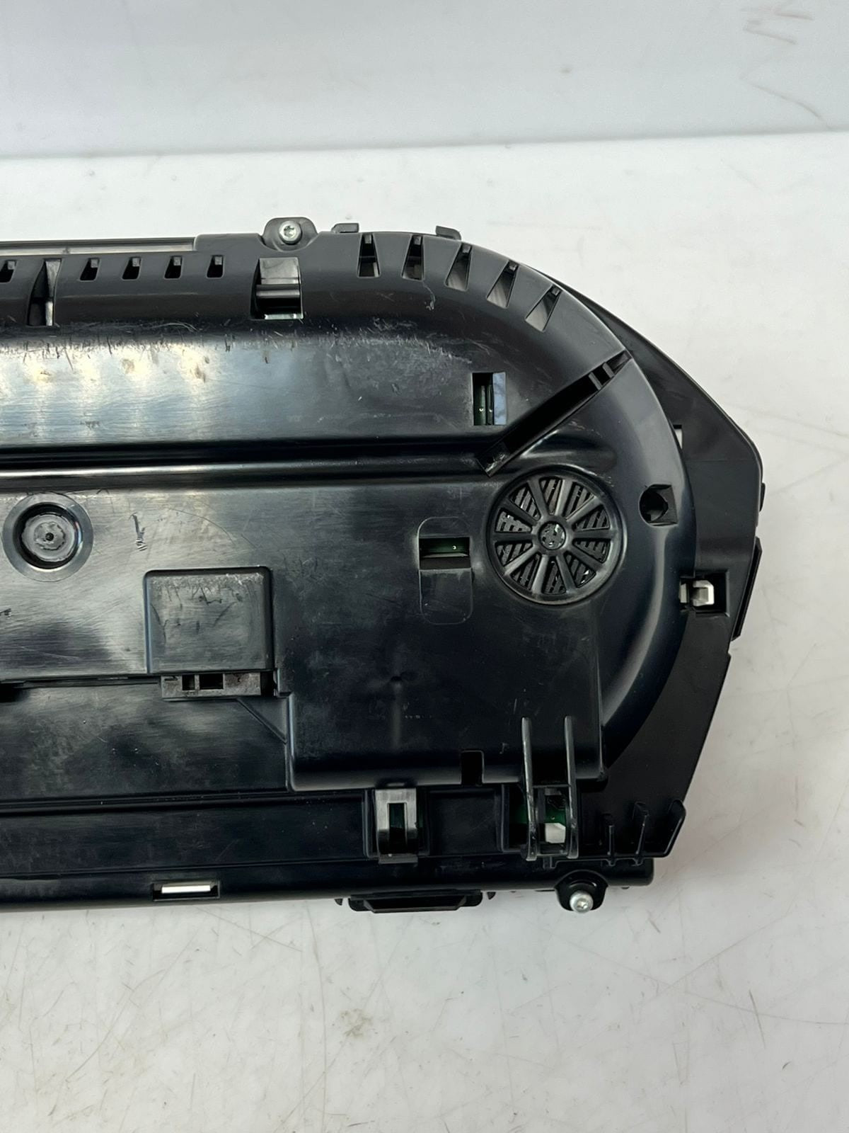 2012-2020 BMW 118i 1-Series F20  N13B16 SPEEDOMETER Instrument Cluster 9285592