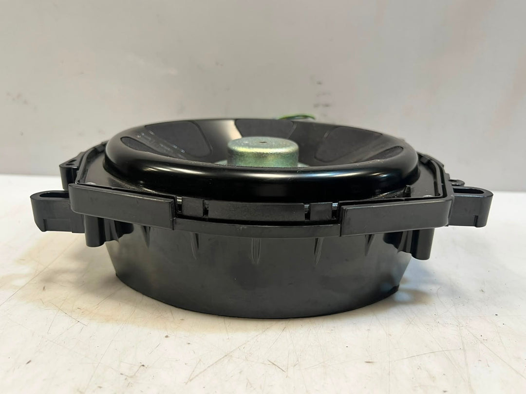 2013-2018 BMW X3 F25 and X5 F15 FLOOR UNDER SEAT Subwoofer Speaker 7863531