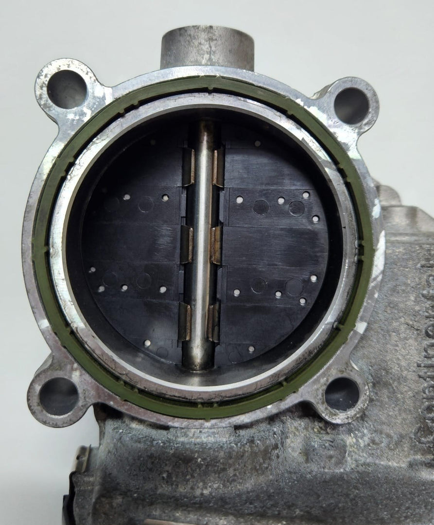 2010-2015 BMW 760i F02 Throttle Body A2C83943400 V12 6.0