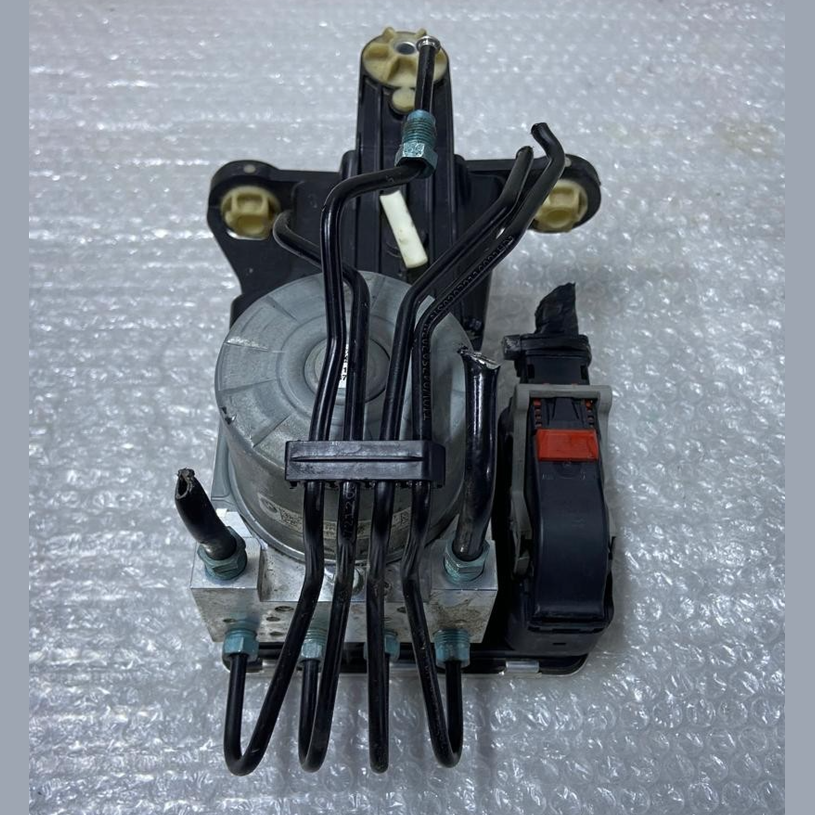 OEM 2021 BMW G20 G26 ABS PUMP ASSEMBLY 5A44C38-01 - 5A44C39