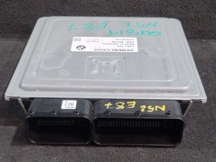BMW E90/E92 E93 ENGINE DME CONTROL MODULE ECU P/N 7581123