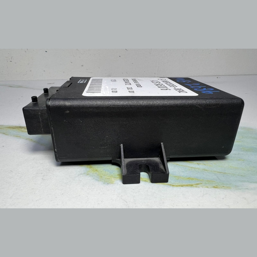 2006-2009 Mercedes R350 Air Suspension Control Module A2515450016 R-Class W251