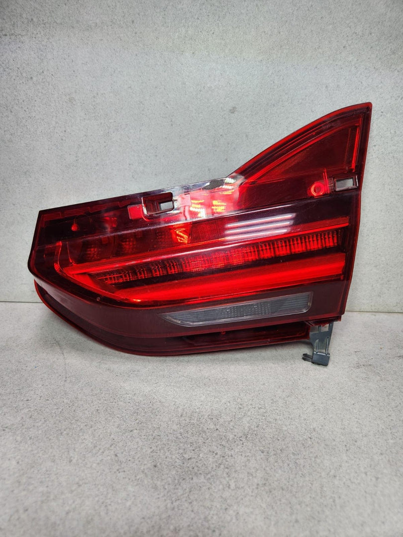 2016-2019 BMW 740i Rear Tail Light 2583246 7 Series G11 G12 