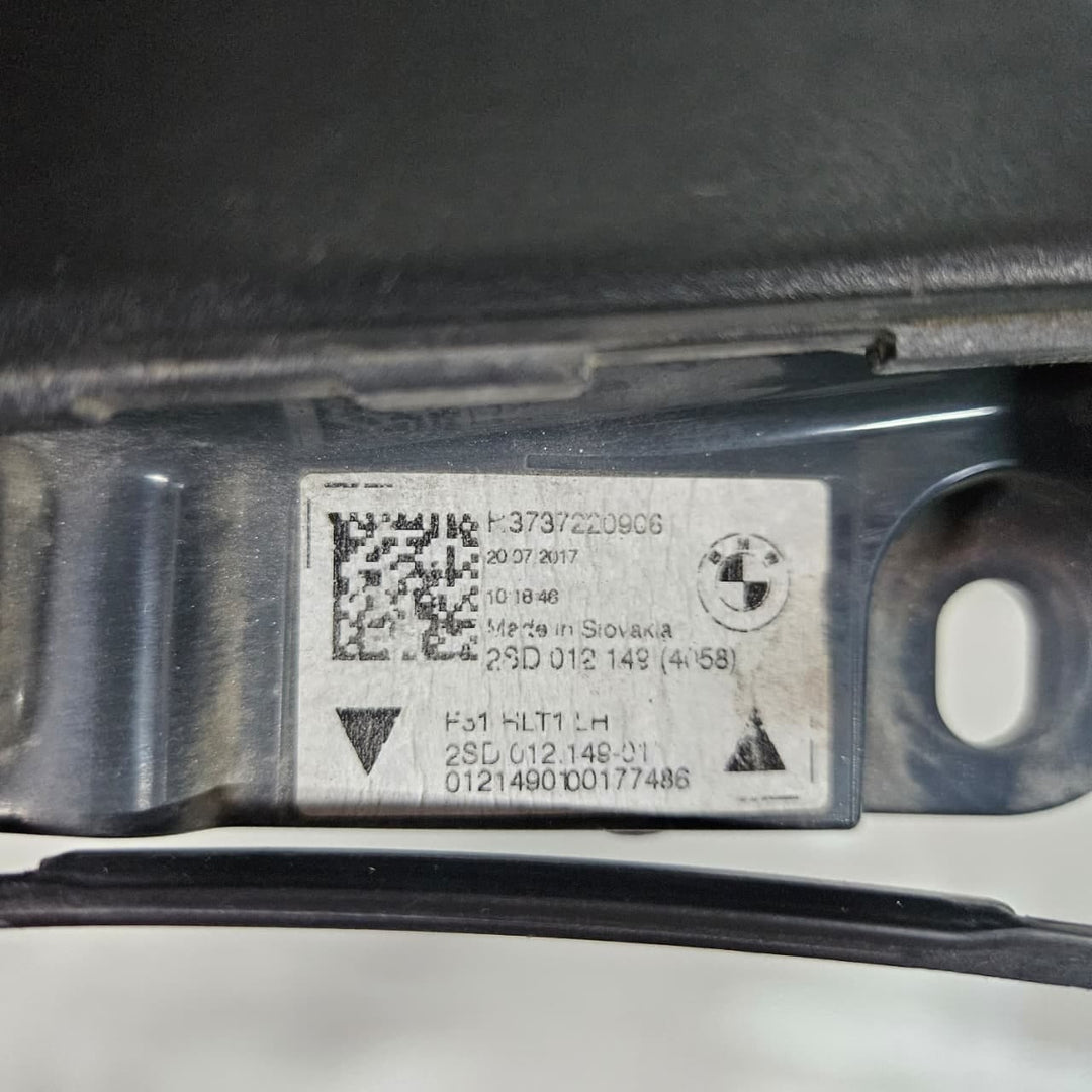 7372209-2015-2019 BMW 3 Series F30 F31 F35 Rear Left Taillight Side Panel OEM