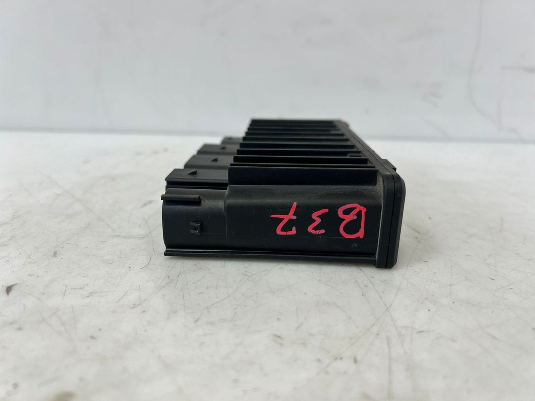 BMW X2 2 Series F39 F46 Power Distribution Unit 8581253 OEM