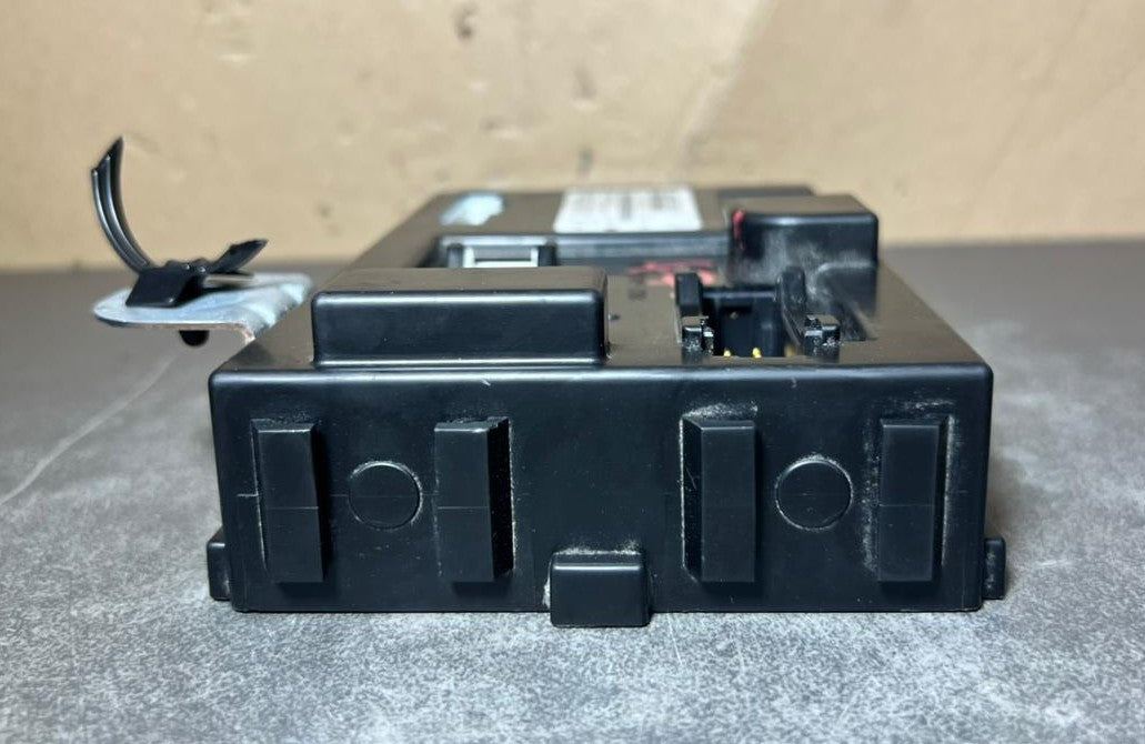 17-19 MERCEDES-BENZ W470 X-CLASS BCM BODY CONTROL MODULE UNIT 284B15XA0A OEM