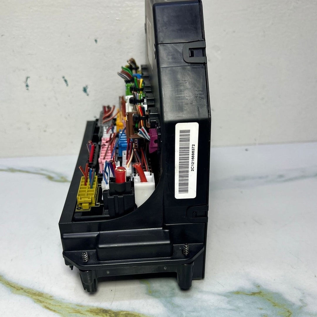 Mercedes Fuse Box Control Module A2129003514 W204 C-Class