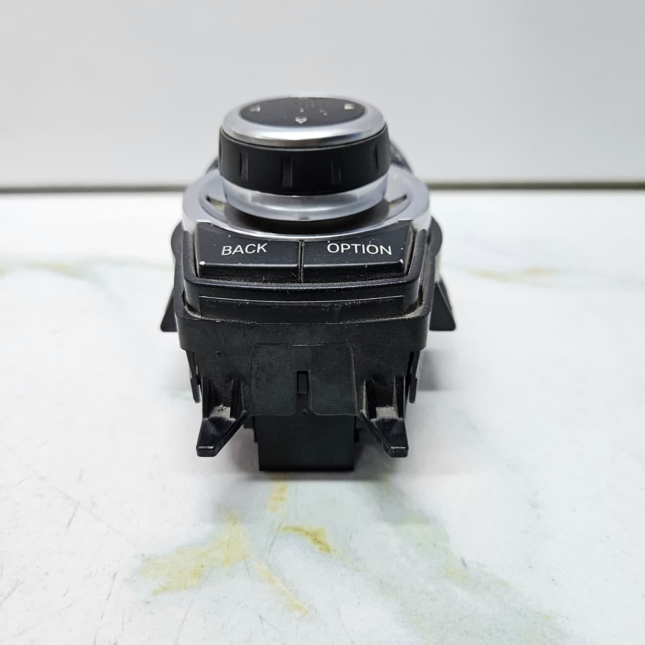 OEM BMW E90 E91 E92 E81 E84 E87 F10 I Drive Control Module 9213309