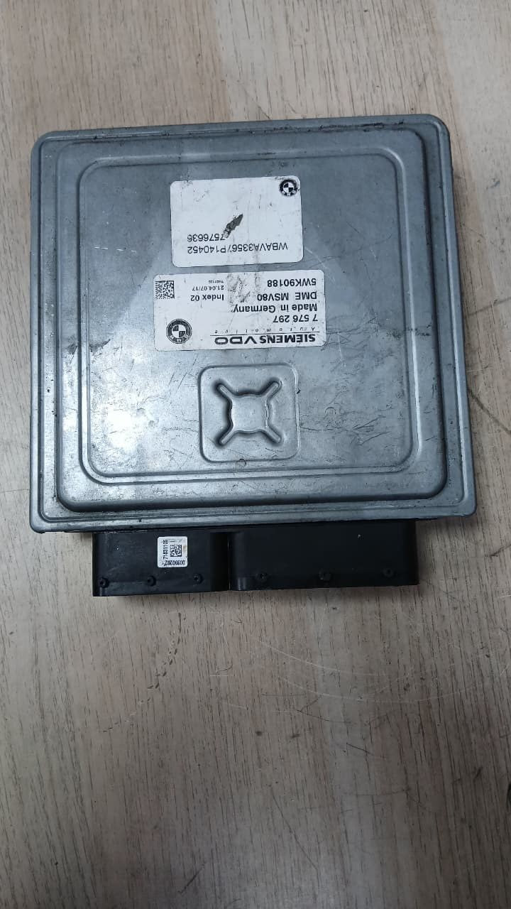 2008-2010 BMW 528i Engine Control Unit 7576297 DME MSV80 5WK90188 ECU E60 E90