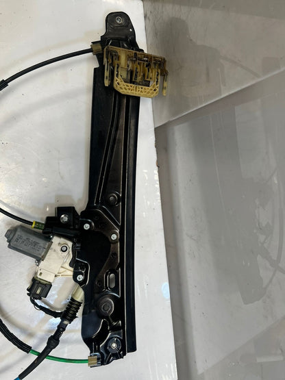 2014 BMW M5 F10 Front RIGHT Door Window Regulator With Motor 7182112 OEM