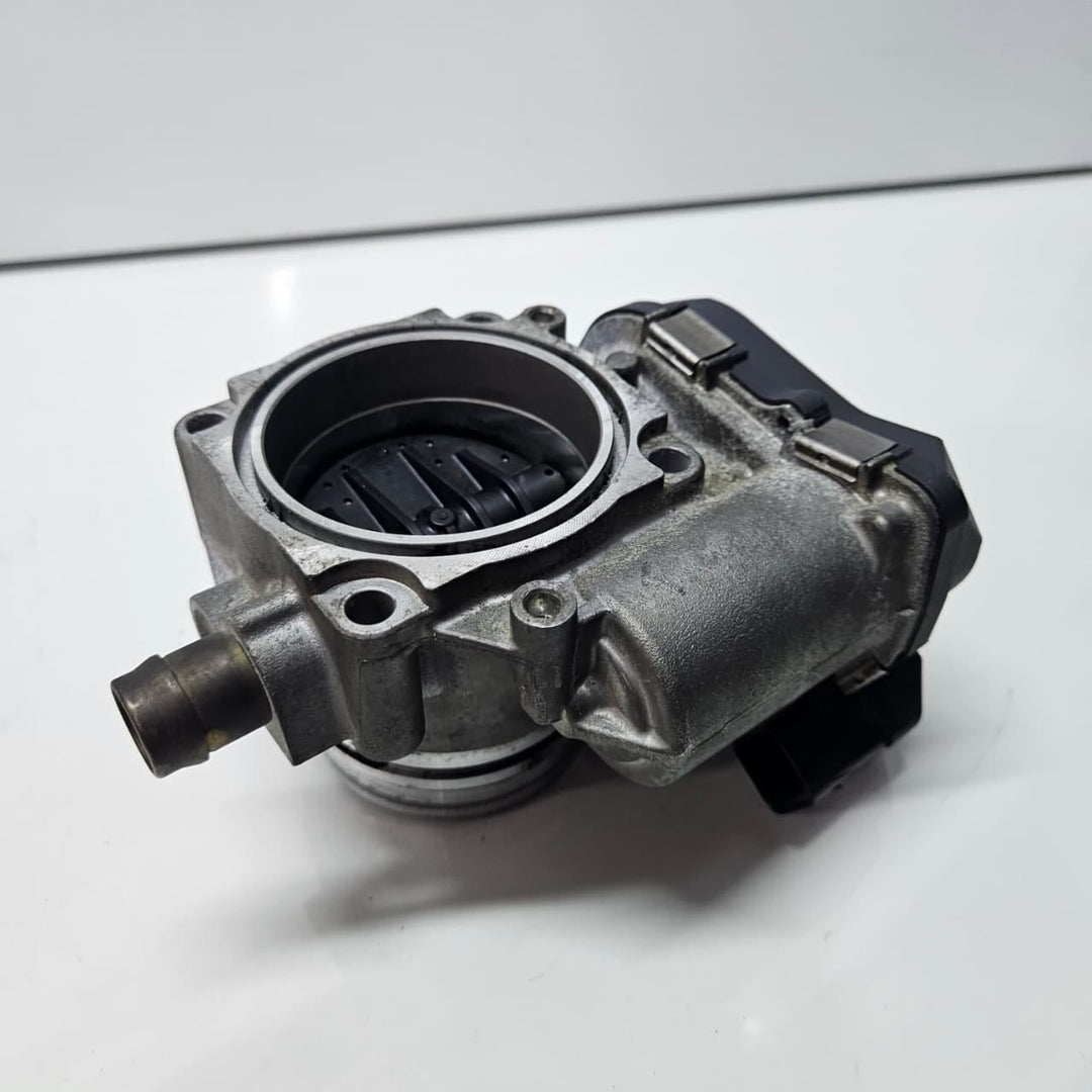 7588625-2011-2016 BMW F10 528i F30 328i N20 engine Throttle Body OEM