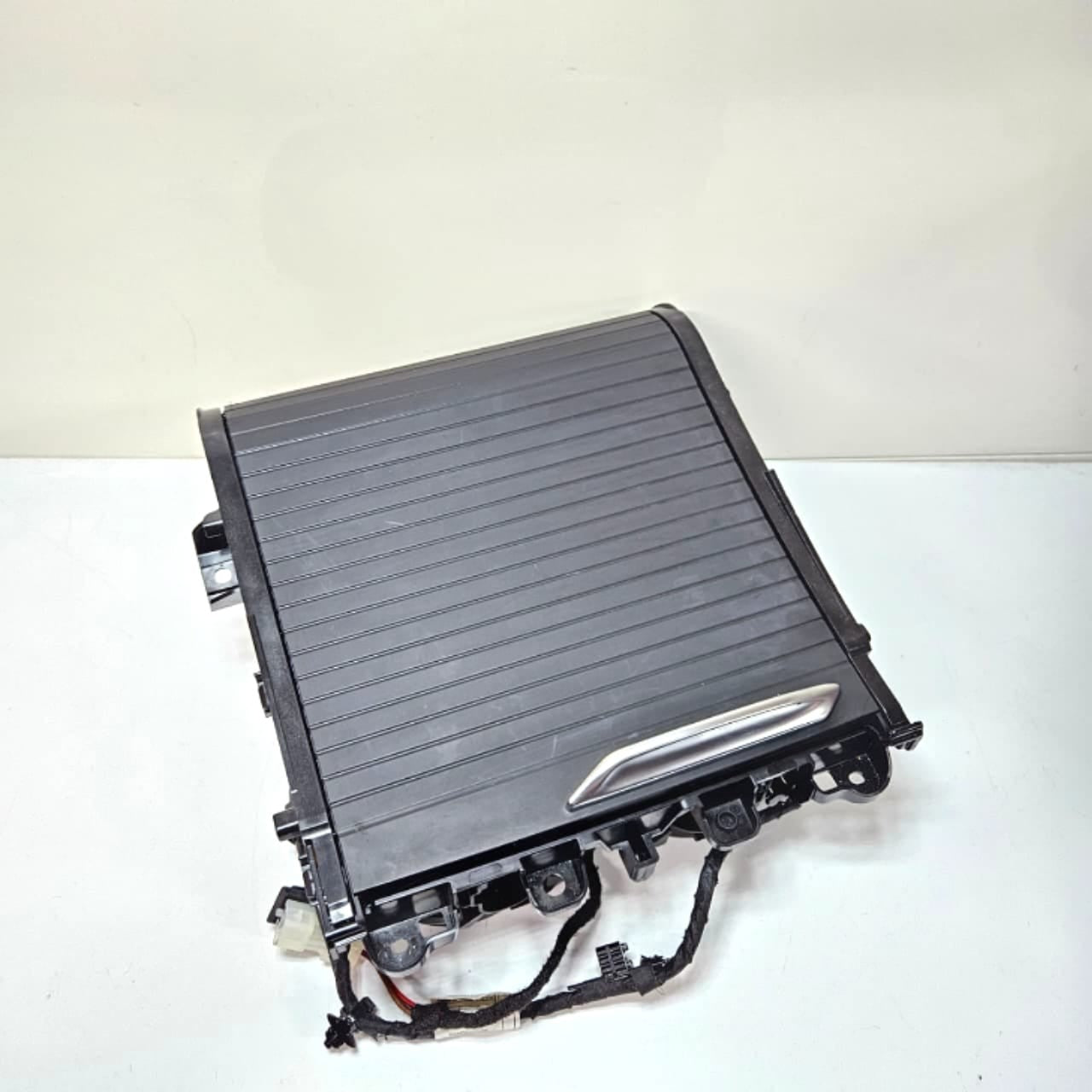 2018-2025 BMW X3 G01 F97 X4 G02 F98 Center Console Cup Holder 5A010B7