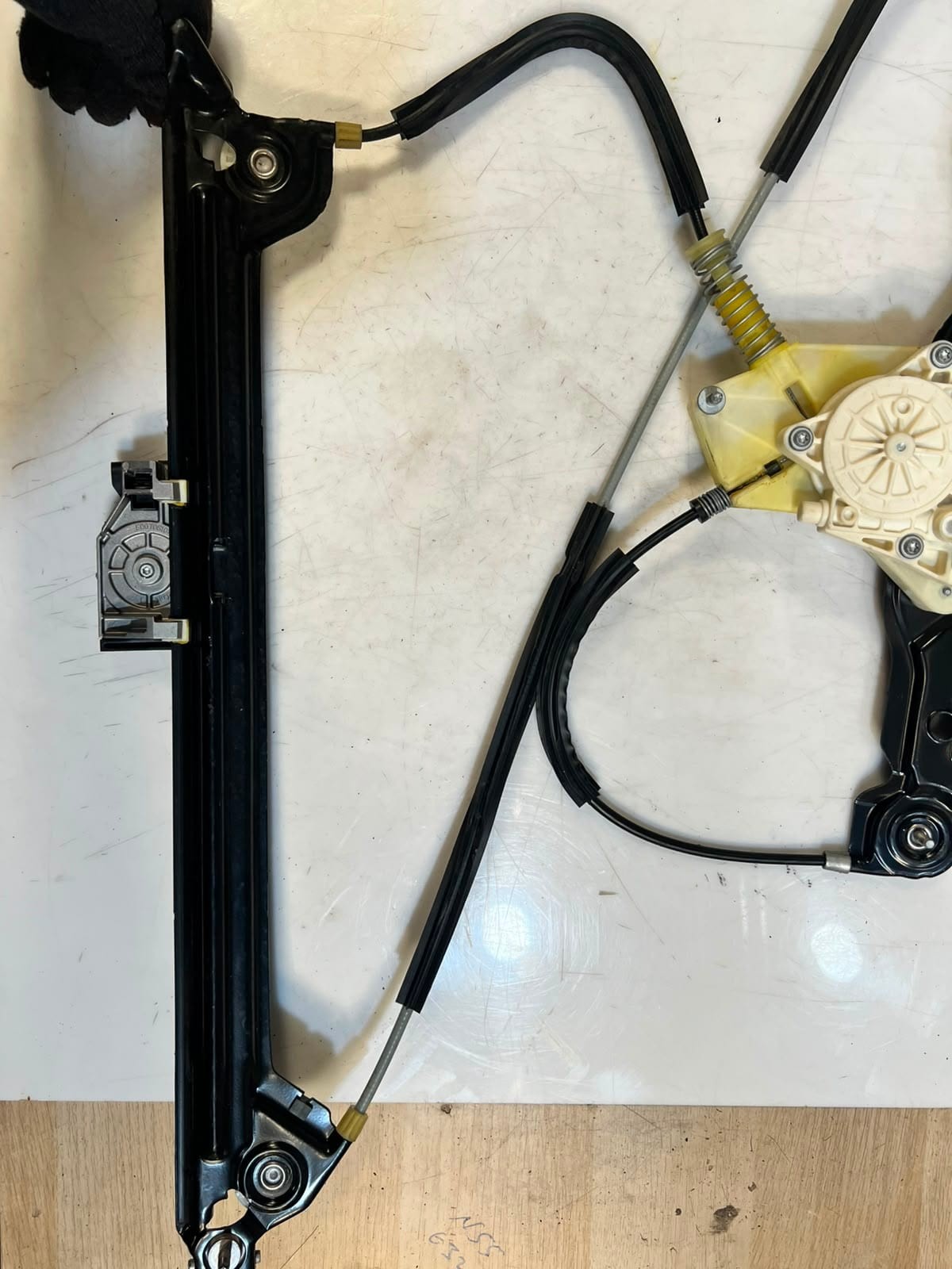 BMW 5' F07 GT Front Right Window Regulator With Motor 7197912 OEM
