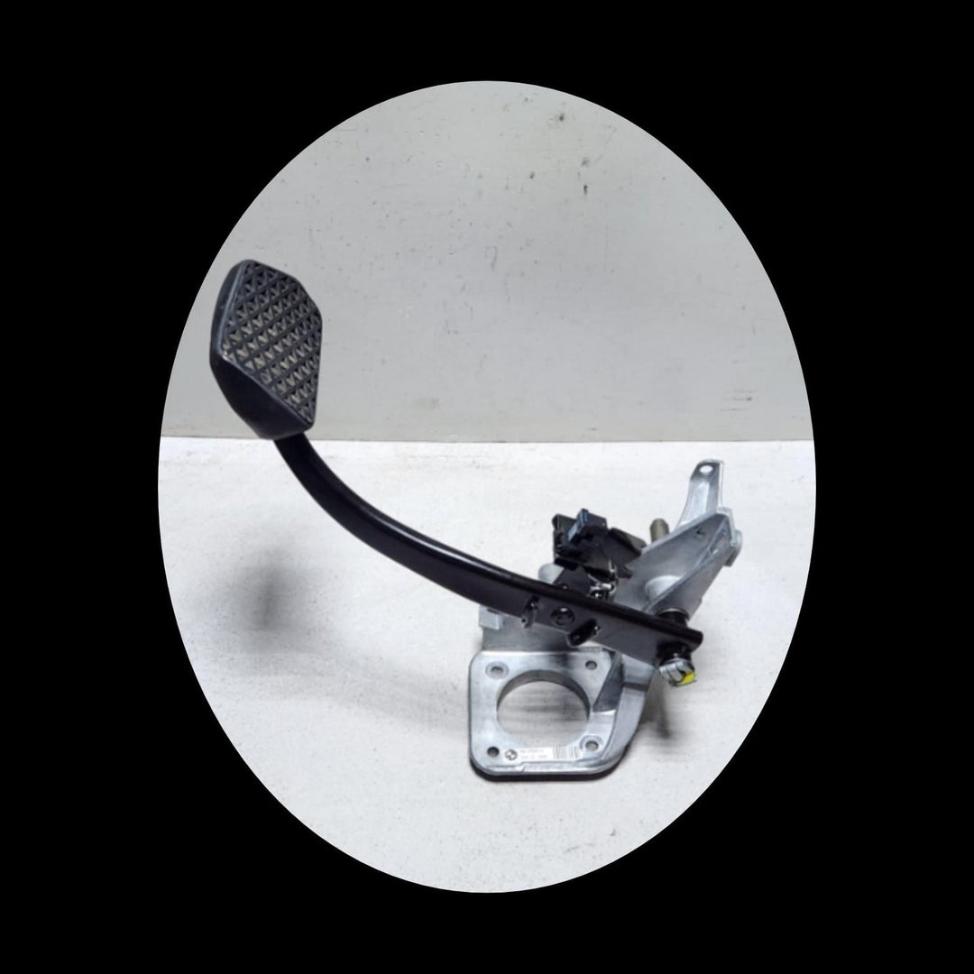 2009-2016 BMW Z4 Series E89 Brake Pedal Assembly 6785885 OEM