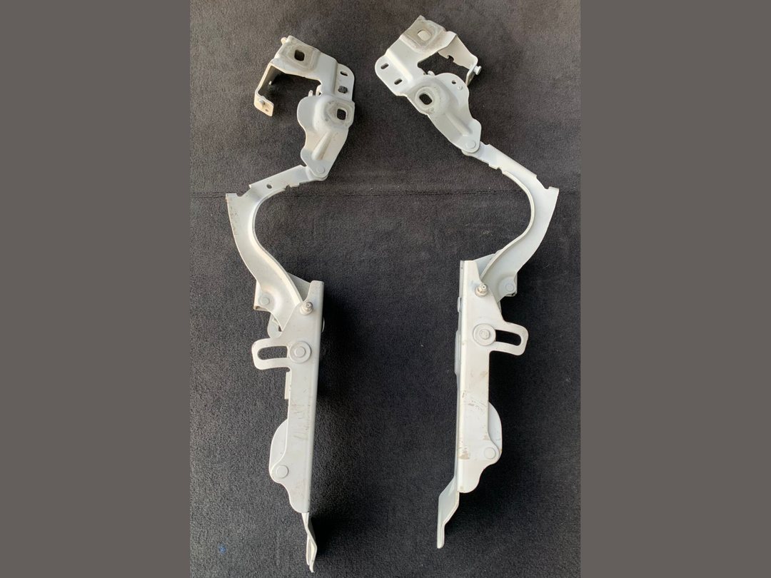 BMW 2 SERIES  F46 F45 HINGE FRONT HOOD LEFT AND RIGHT -7300521-7300522