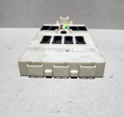 2012-2016 BMW 3 Series 320i 328i Front Body Control Module BCM 9303543