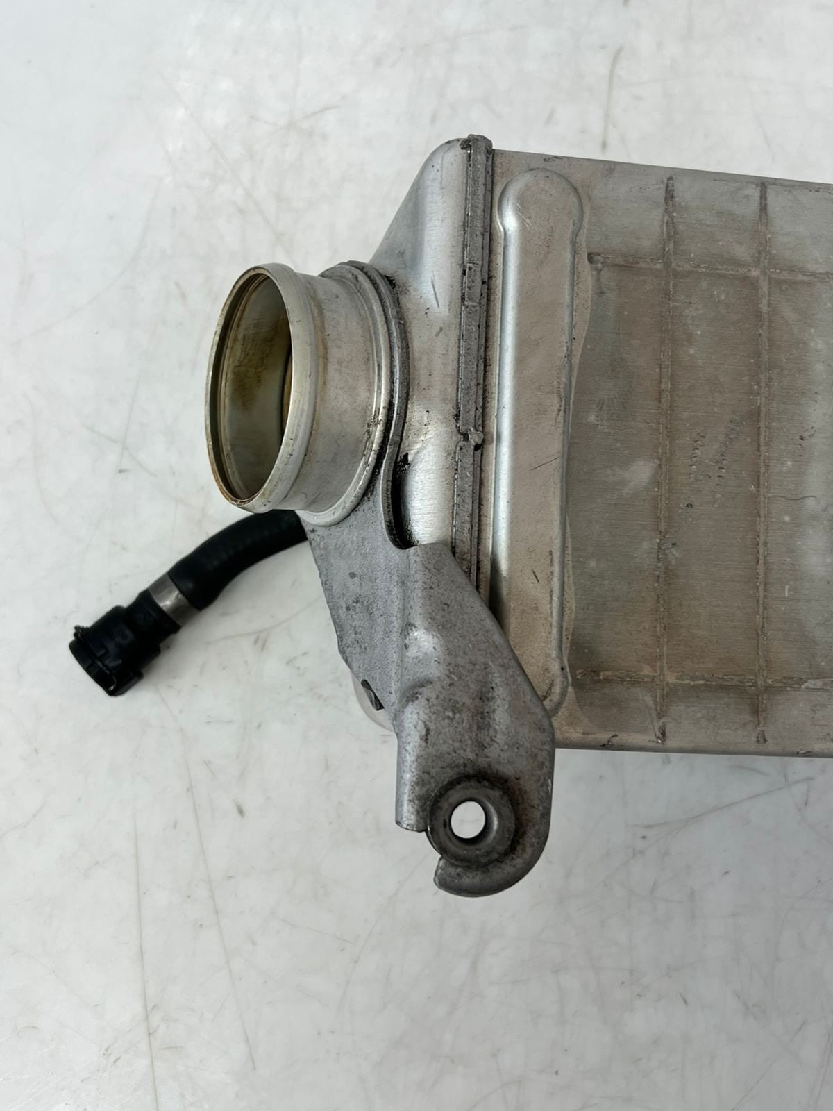 2008-2019 BMW X6 F01 F02 F04 F10 E70 F15 Right Turbocharger Intercooler 7575406