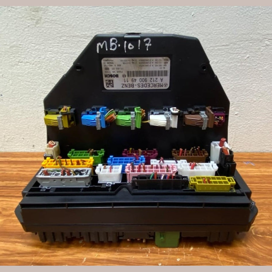 2012-16 Mercedes E200 Front SAM Fuse Box Control Module A2129004911 E-Class W212
