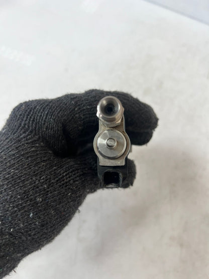 BMW 3, 5, 6, and 7-Series Direct Fuel Injector 7565138 - 02 OEM