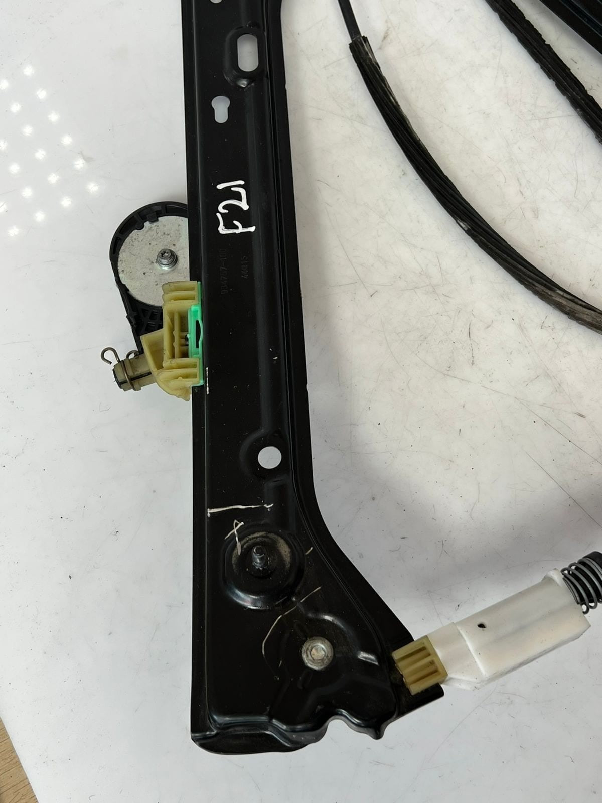 2014-2016 BMW 228i Front Right Window Regulator 7292120 2 Series F23 and 228i