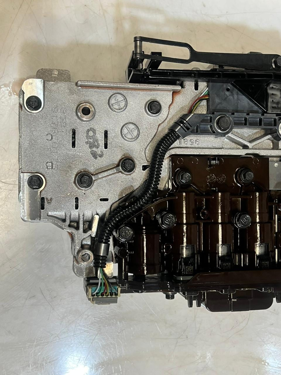 BMW 328xi E90 E83 GL45 GM Transmission Control VALVE BODY Module 24243598 OEM