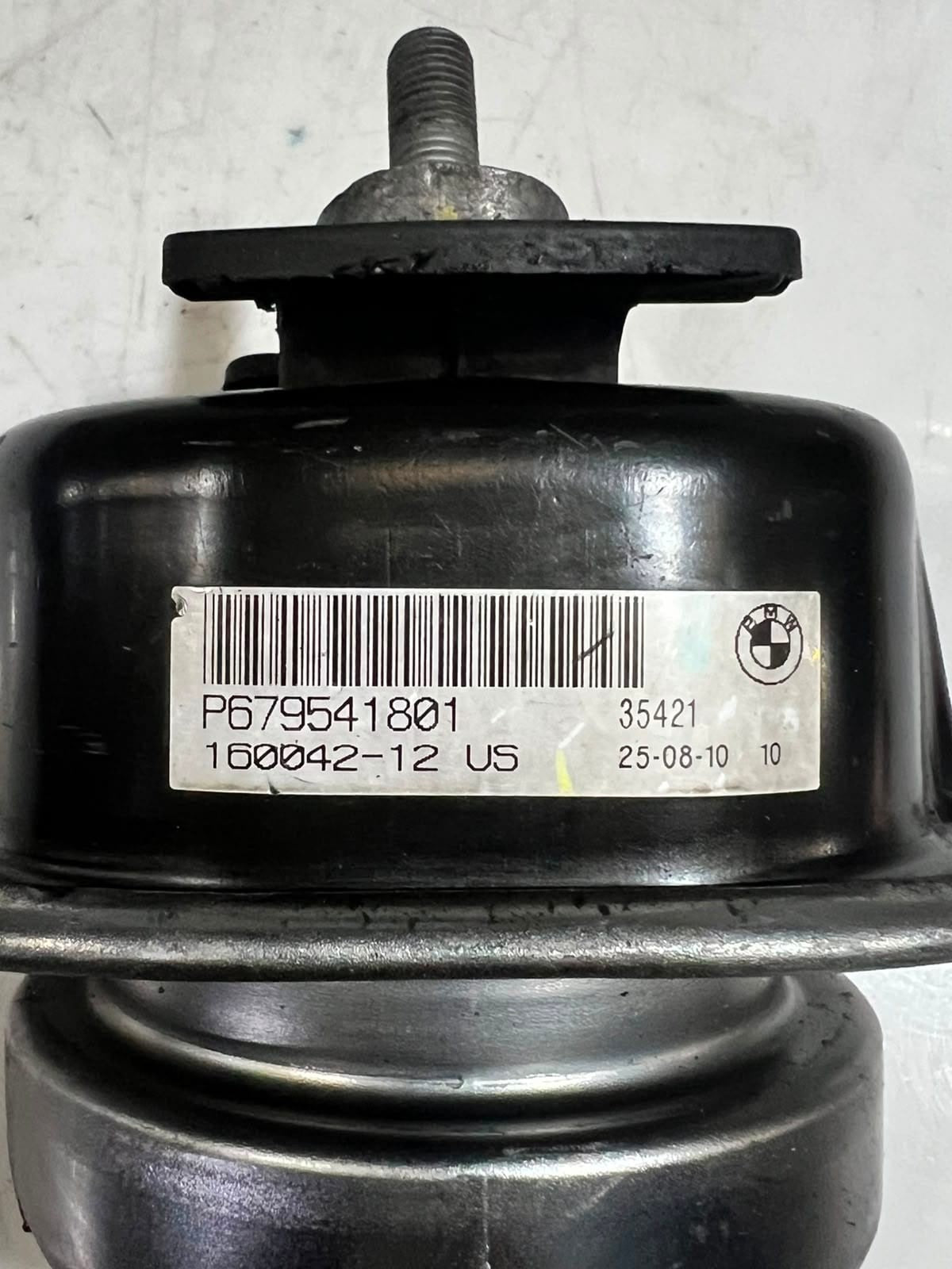 2007-2013 BMW X5 E70 and X6 E71 3.0L BEARING RUBBER Engine Mount 6795418