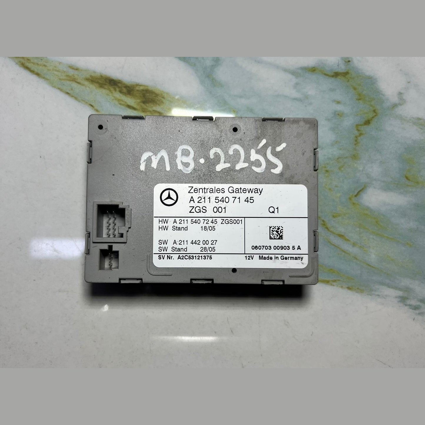 2006-2009 Mercedes E320 Central Gateway Control Module A2115407145 W211 E-Class