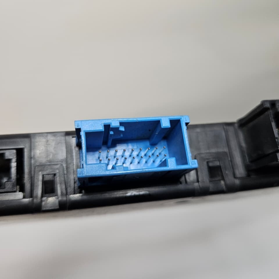 BMW X3 F25 Gateway Control Unit Comfort Module Central ZGW 9267518 61359267518