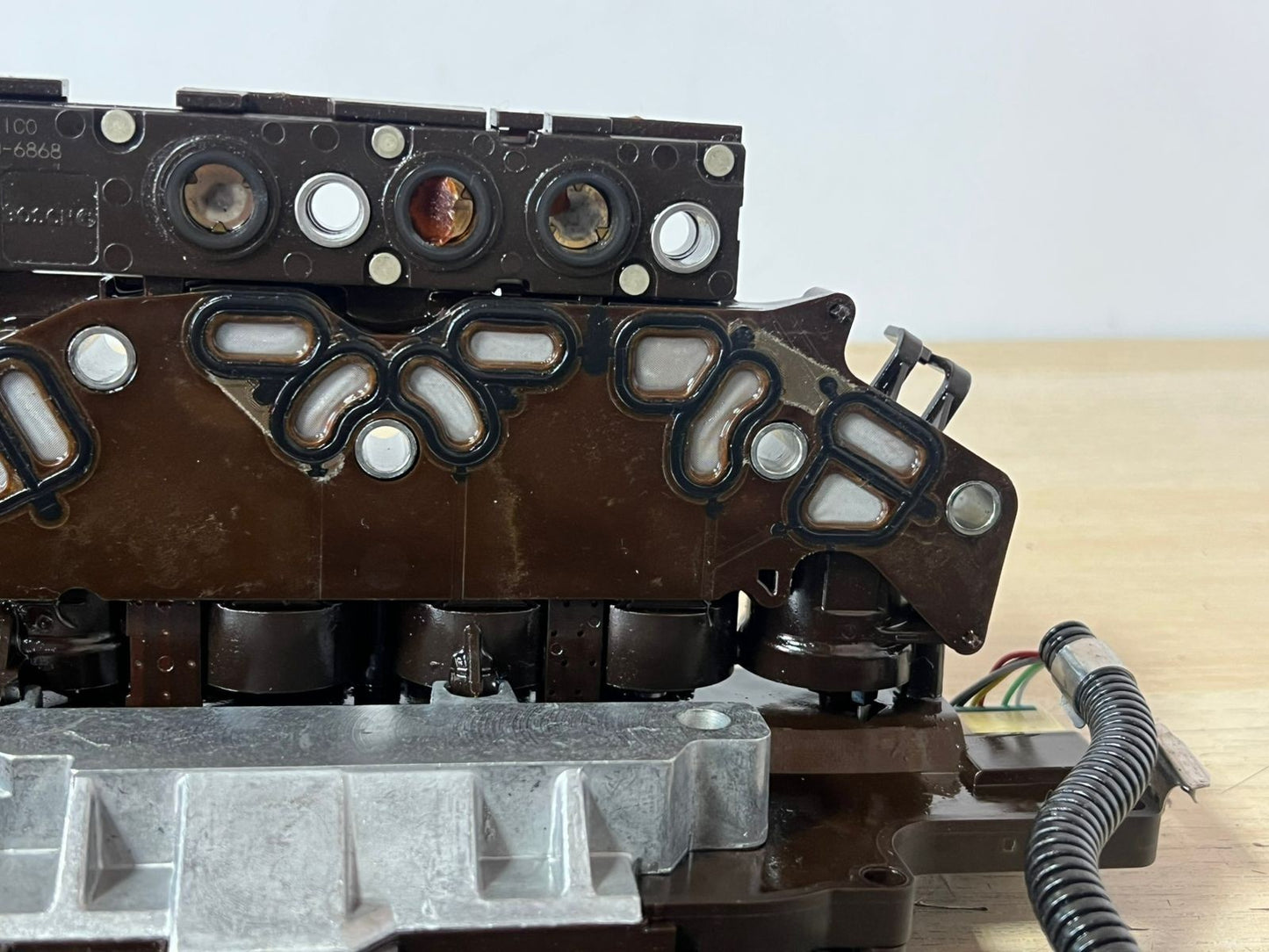 BMW Automatic Transmission Valve Body 24243598 TCM E90 E83 GL45 GM N52 N46 2008