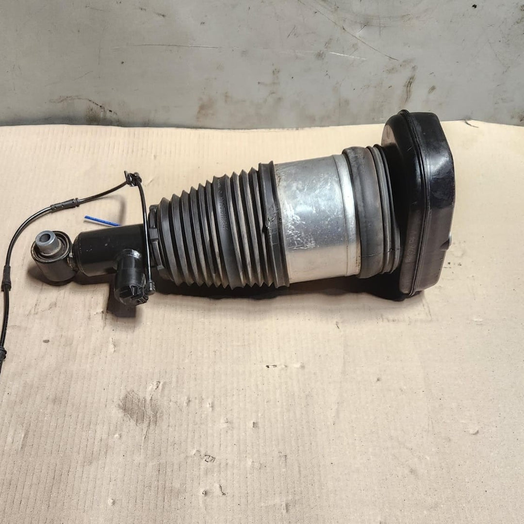 2022 BMW i4 Air Suspension Shock Absorber 5A49DD4 i4 G26 M50 REAR RIGHT 