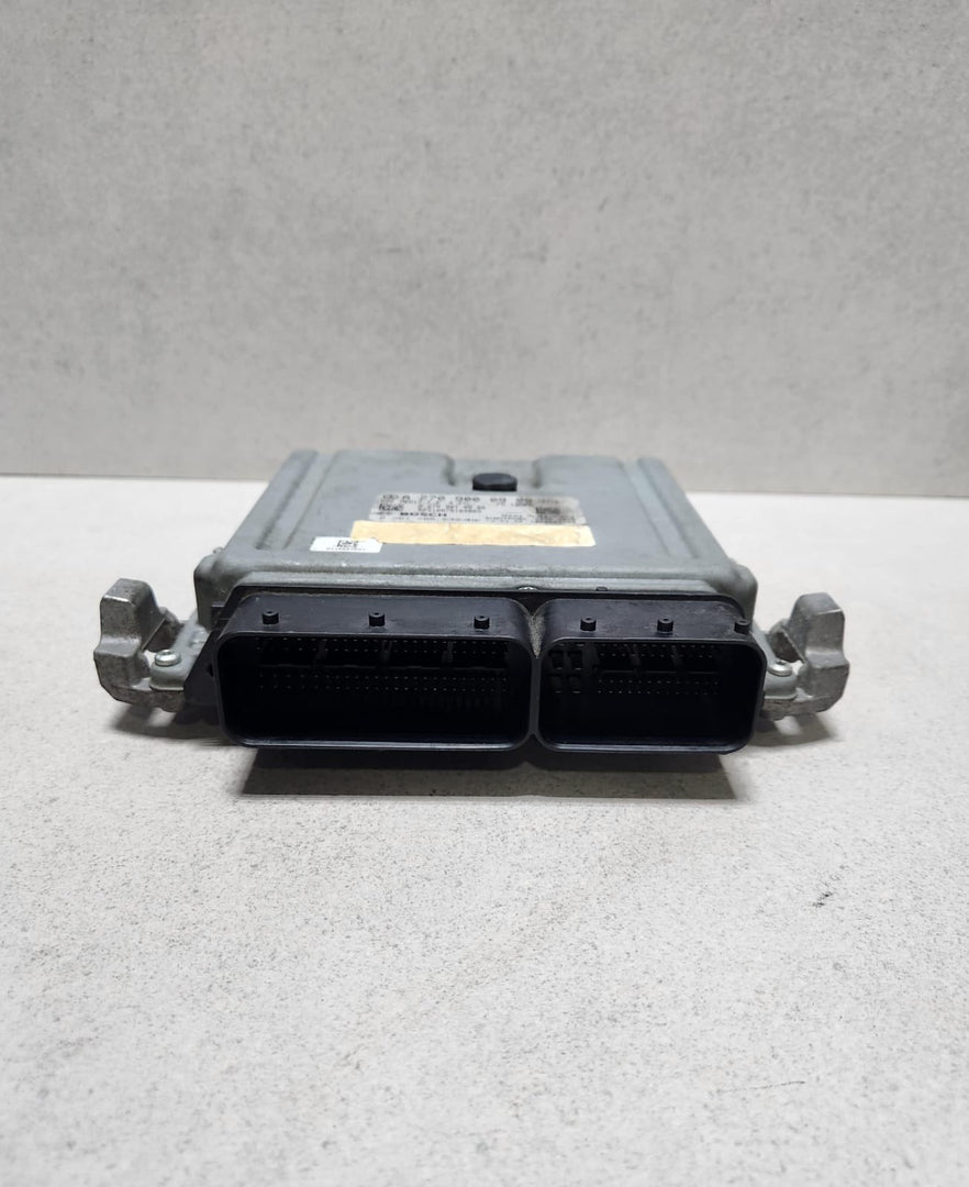 2014-2015 Mercedes-Benz CLA250 Engine Control Unit A2709000900 CLA250 C117