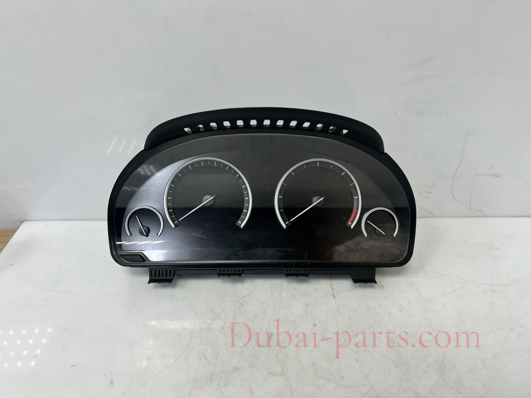 BMW 740i F01 F02 F03 F04 F10 F11 DIGITAL Speedometer Instrument Cluster 9291396