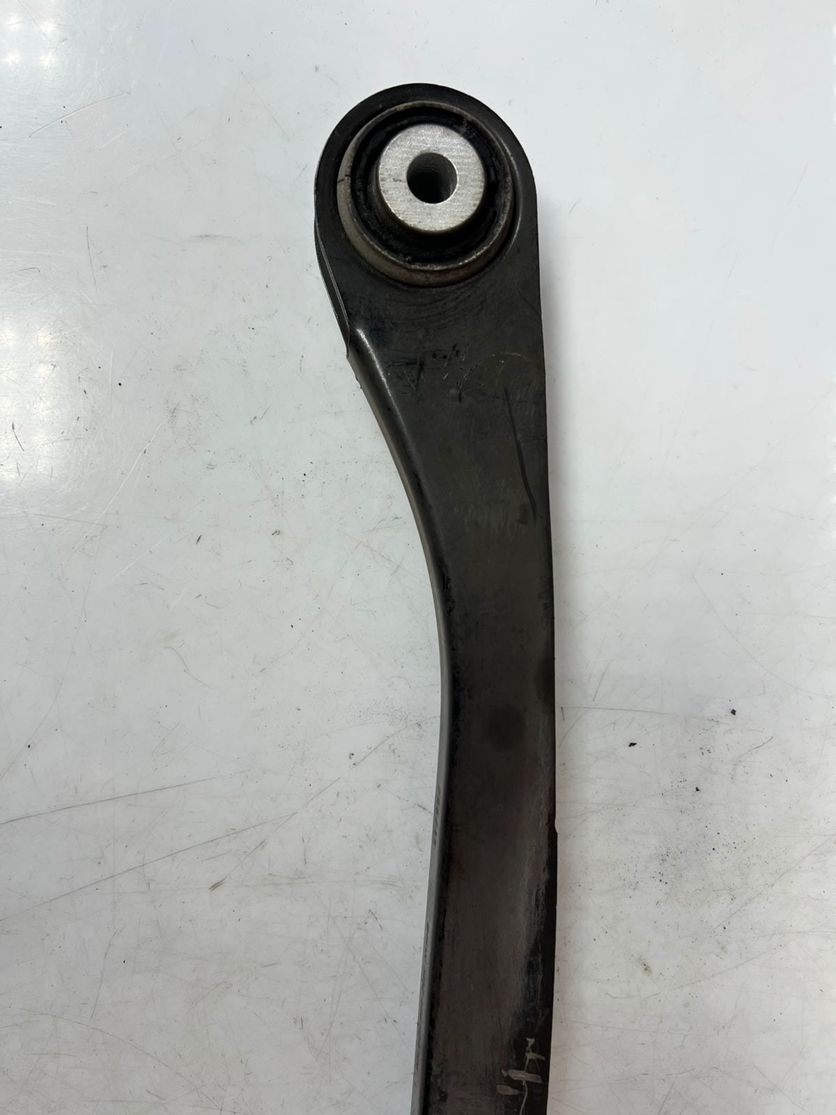 2017-2020 BMW 540i G30 G12 740i G32 G12 Rear Left Lower Control Arm 6861125 OEM