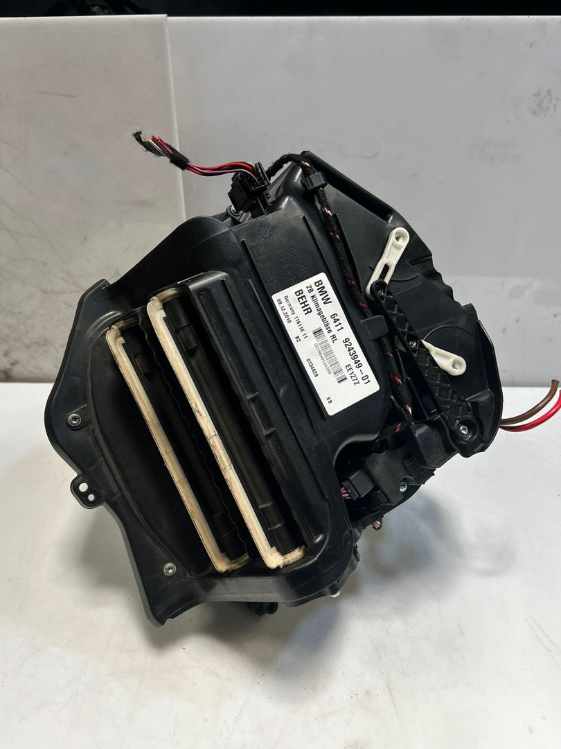 BMW 5' 6' 7' F10 F11 F06 F12 F13 F01 F02 AIR Heater Blower UNIT Motor 9243949