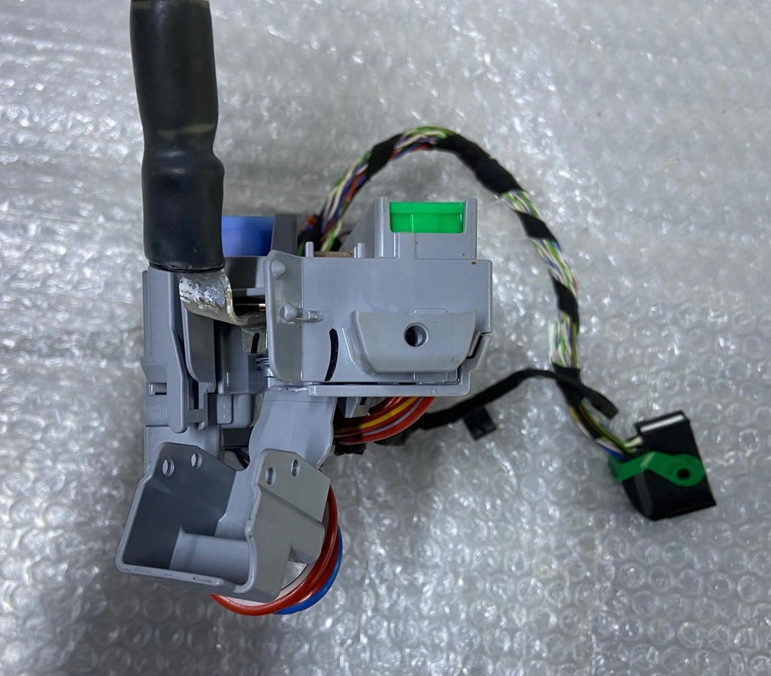 OEM BMW G20 X3 G01 Power Distribution Control Unit Module Front Fuse Box 6807487