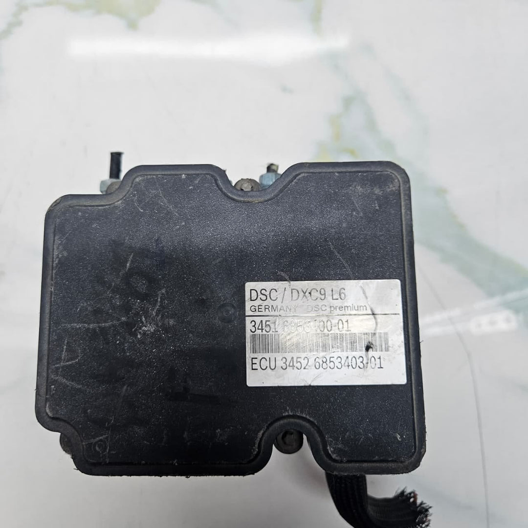 2011-2016 BMW F10 528i ABS Control Module 6853400 DXC9 L6