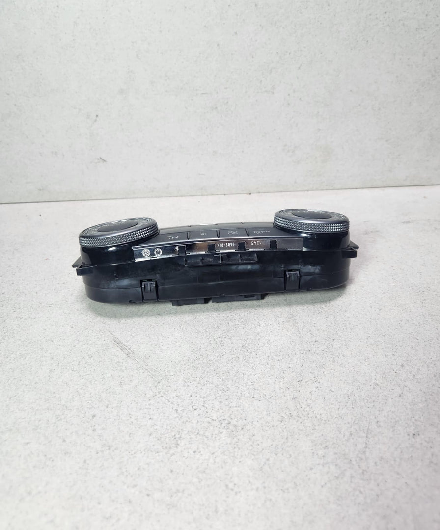 2010-2012 Mercedes-Benz C250 Climate Control Unit 2048309885 C-Class W204 
