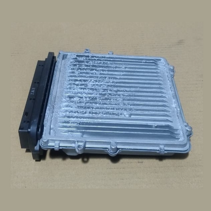 GENUINE BMW 5 Series F11 F10 N47N CONTROL UNIT ECU DDE 8510137