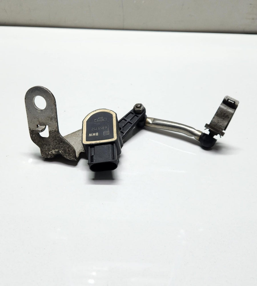 2007-2013 BMW 328i Height Level Sensor 6853752 3 Series Coupe E92 Z4 E85 Z4 E89