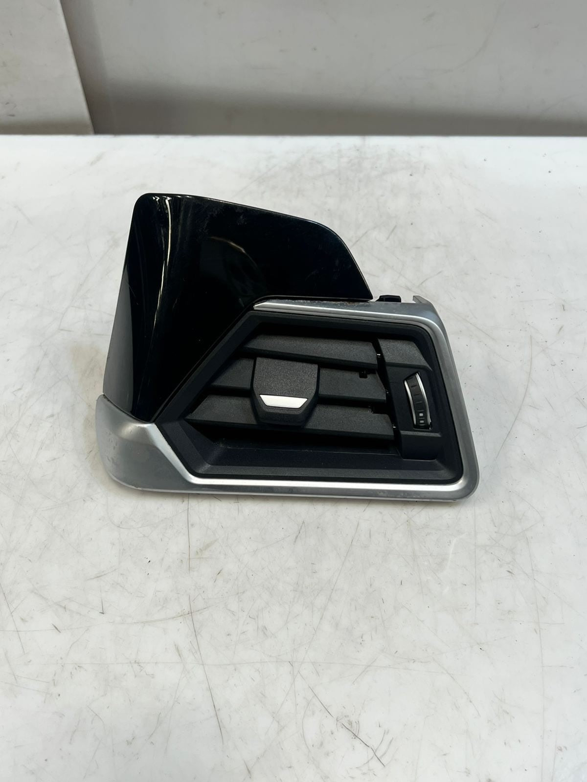 BMW 3 Series G20 G21 LCI G22 G23 Dashboard Air Vent Right Driver Side 6848619