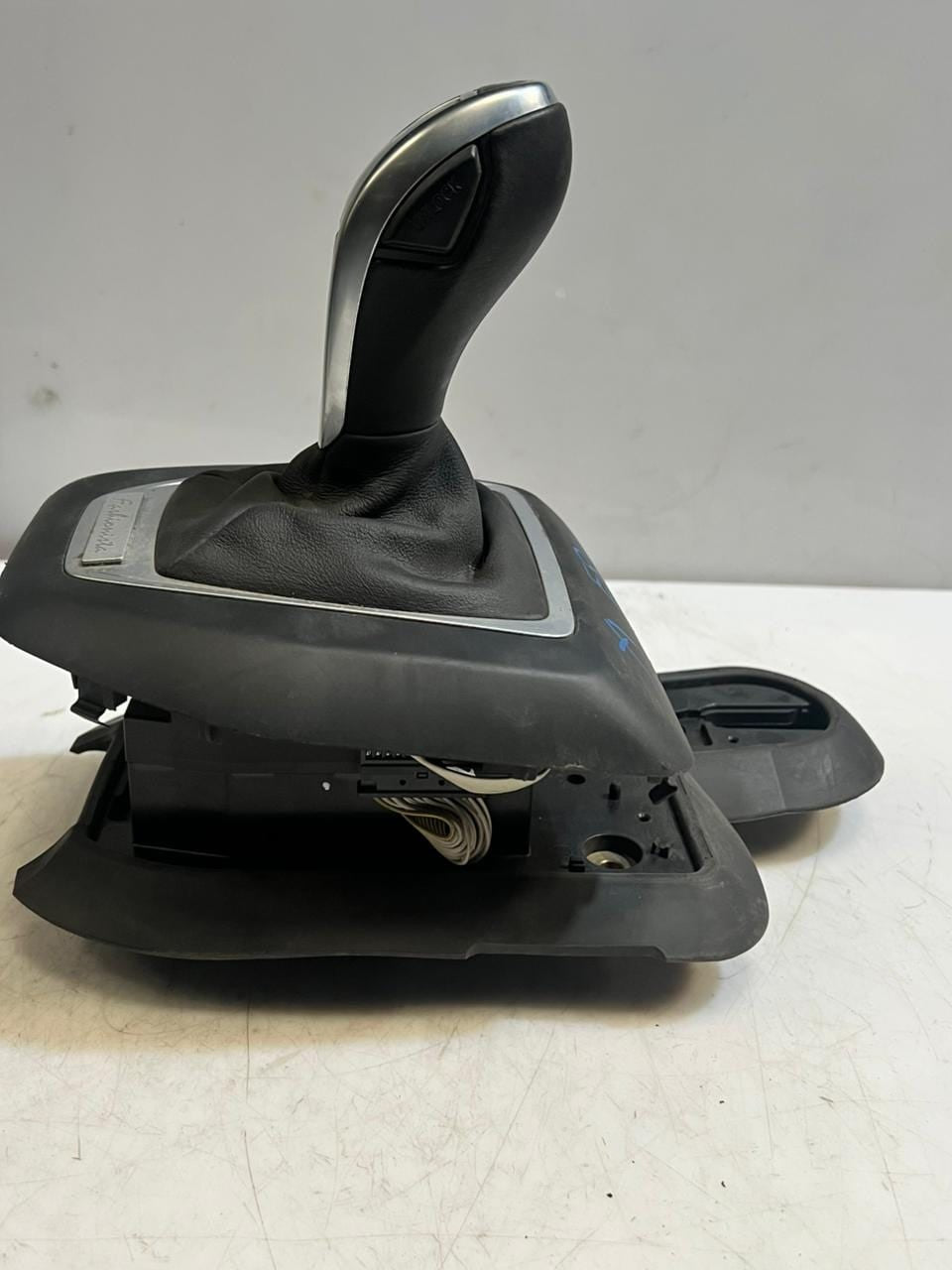 2012-2015 BMW X1 E84 Automatic GEAR Transmission Shifter 9260295 OEM