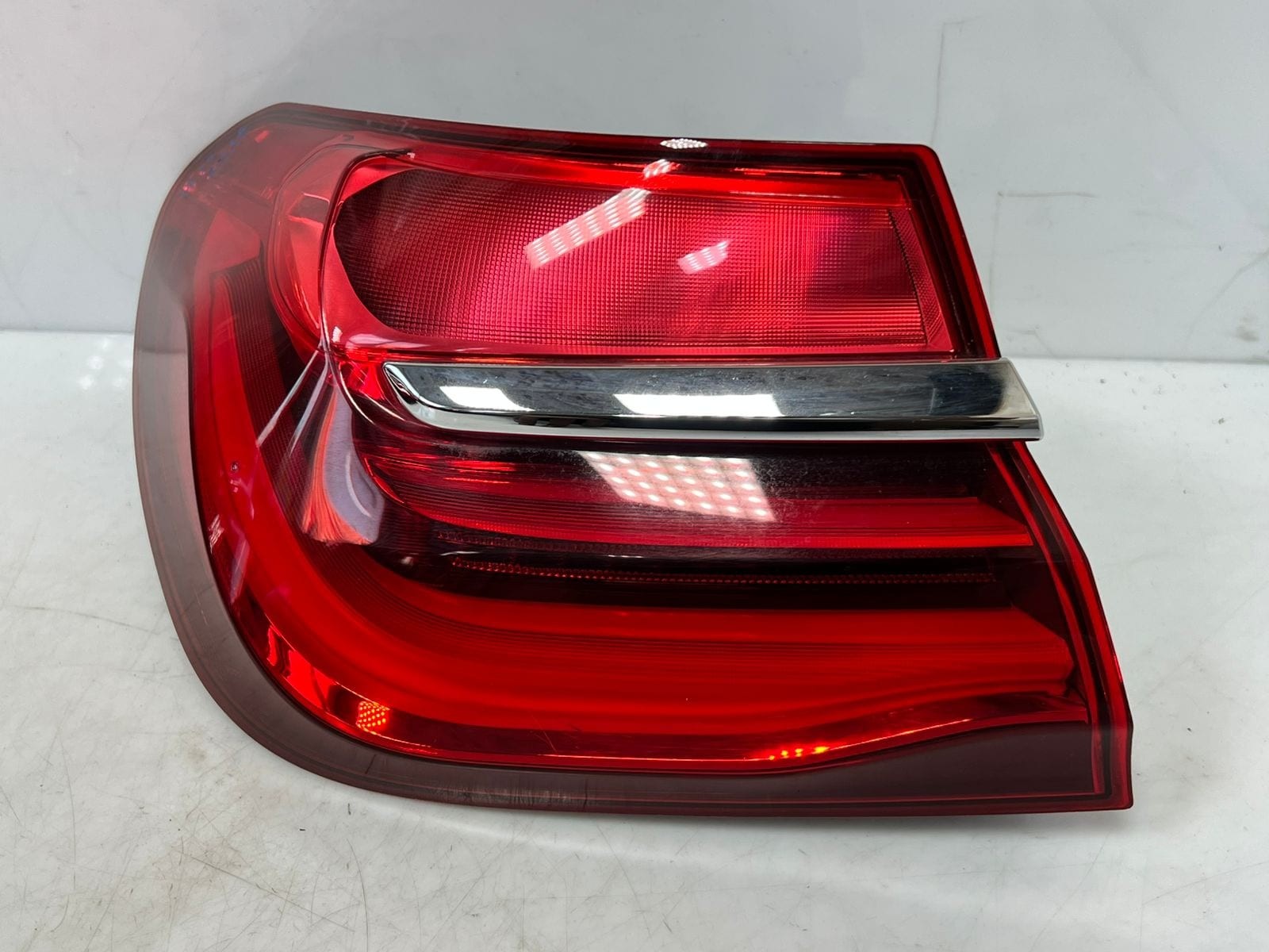 2016-2018 BMW 7-Series G11 G12 LEFT SIDE Tail Light BACK LIGHT 7342963 OEM