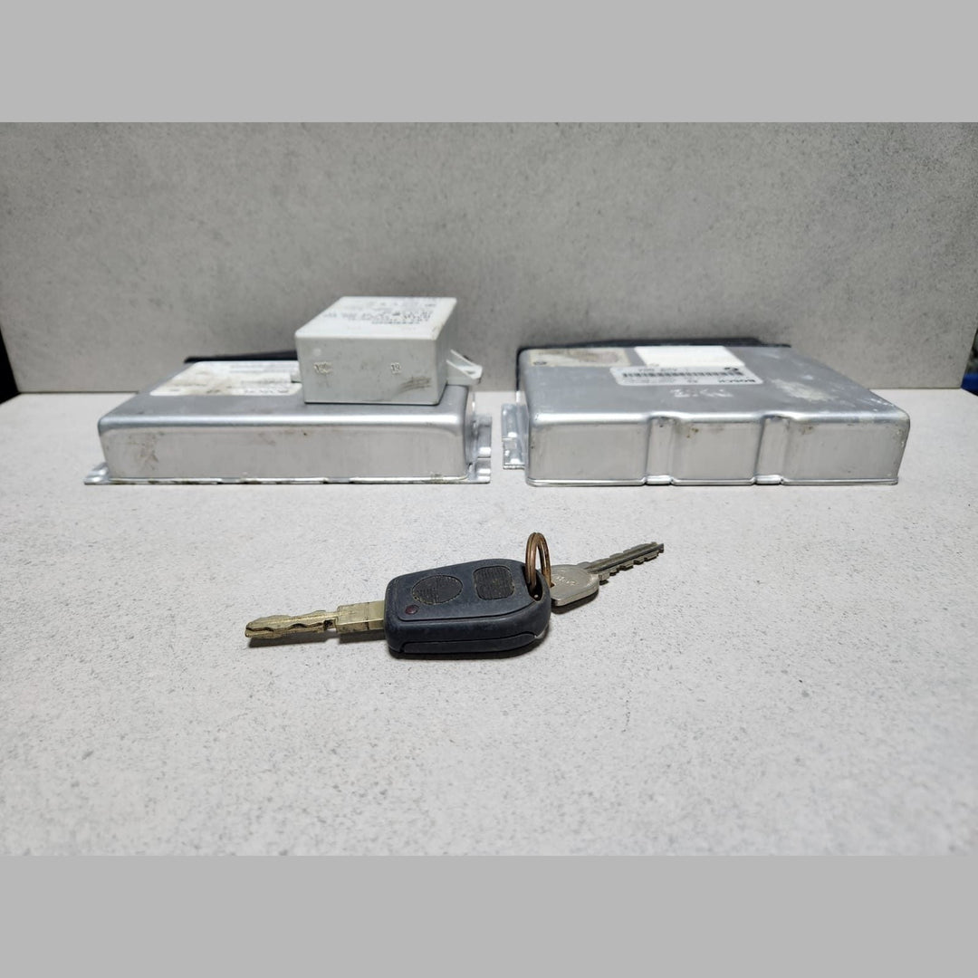 1997 BMW 540i Engine Control Unit 1429884 E39 V8 SINGLE VANUS ECU SET 