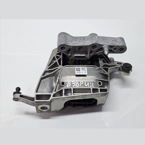 9423376-2024 BMW X1 U11 B38N Engine Mount Right Side OEM