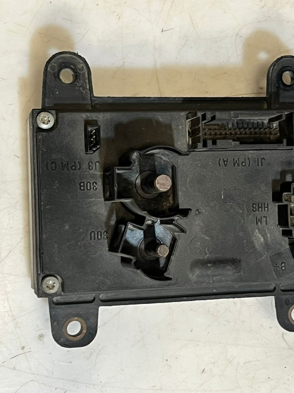 2006-2008 BMW 750i 7-Series E65 E66 Power Control Module UNIT 6957026 OEM