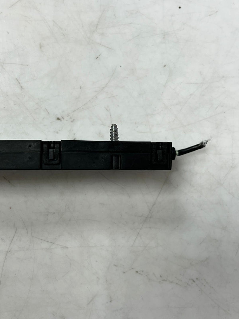 2011-2015 BMW 550i 5 Series F07 GT Antenna Amplifier 9247142 OEM