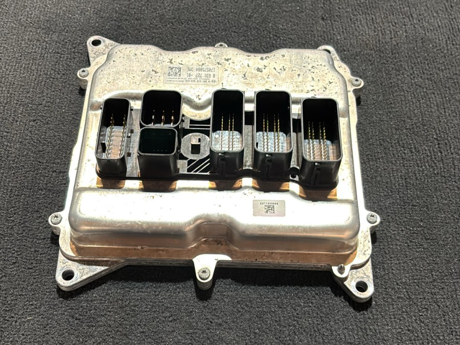 BMW X1 SERIES E84 2014 ENGINE CONTROL UNIT ECU SET + CASE + KEY DME 8631727