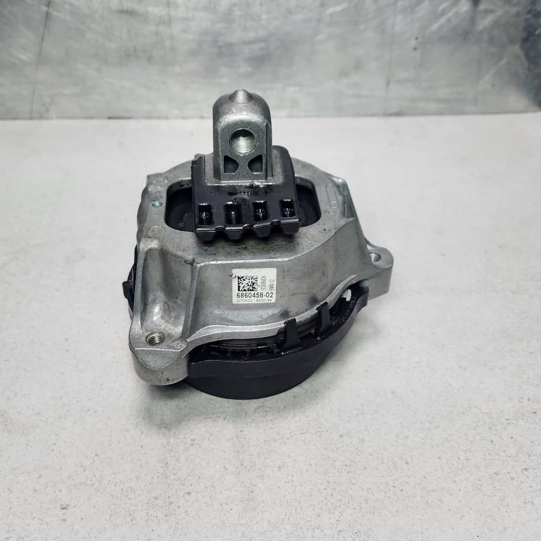2018-2023 BMW M5 Engine Mount 6860458 M5 F90 7 Series G11 G12 M8 F91 F92 F93